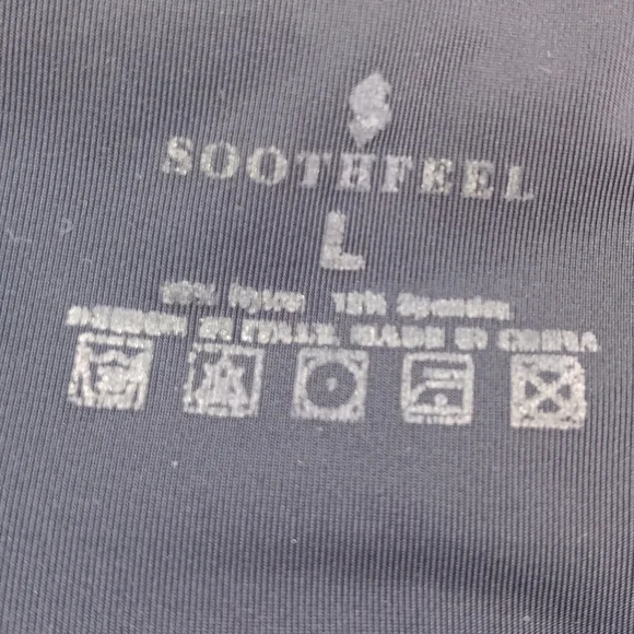 Soothfeel Women's Swim Skirt with Zipper Pockets High Waisted Tummy Control L - Picture 4 of 4